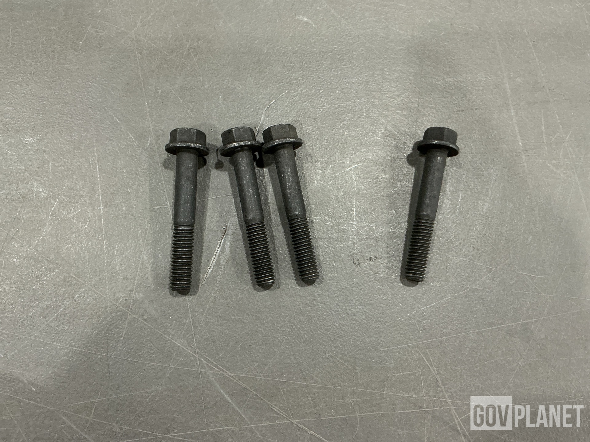 (39) Howmet Global Fastening KNS10088-4-16 Locked In Studs
