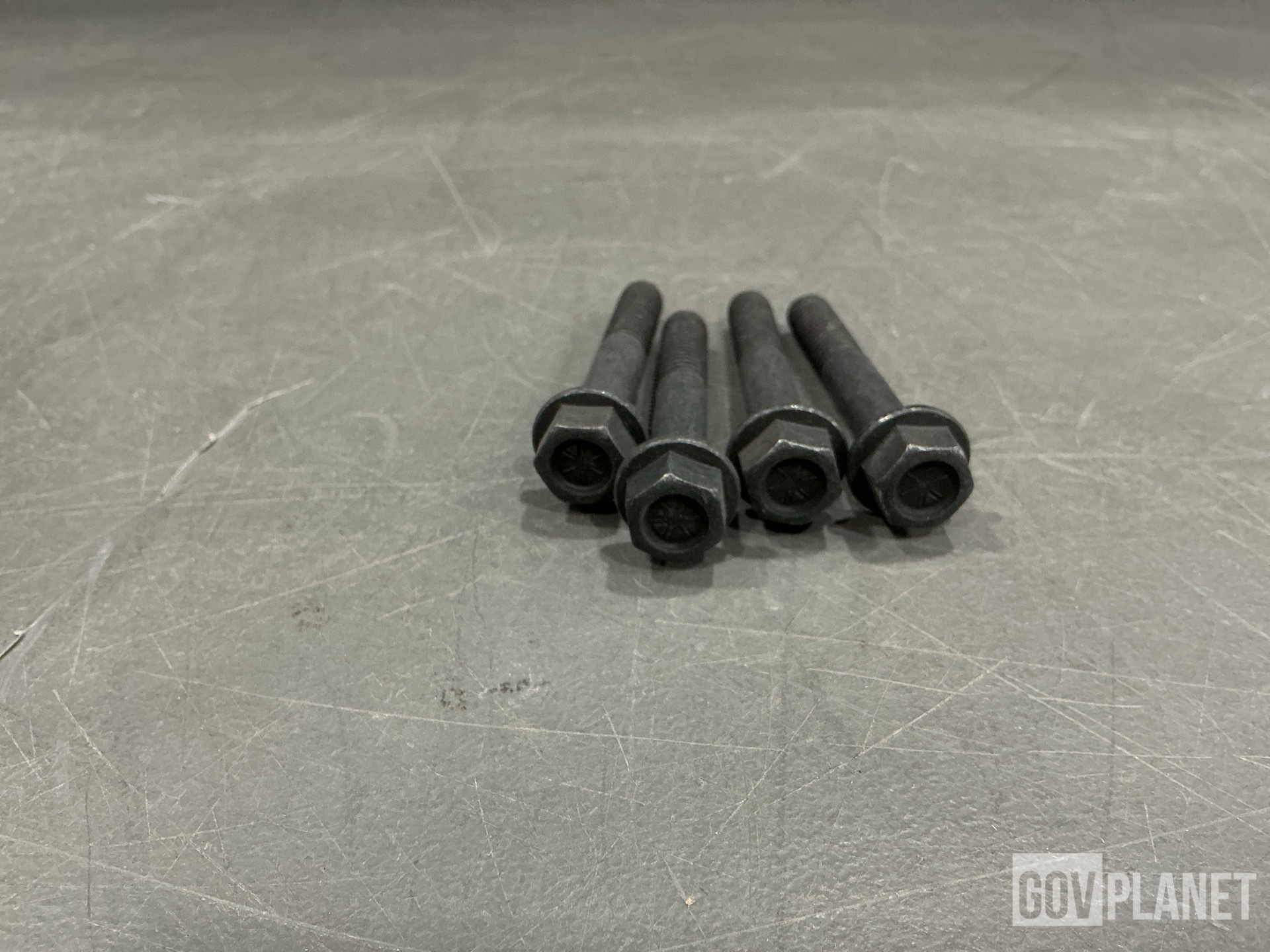 (39) Howmet Global Fastening KNS10088-4-16 Locked In Studs