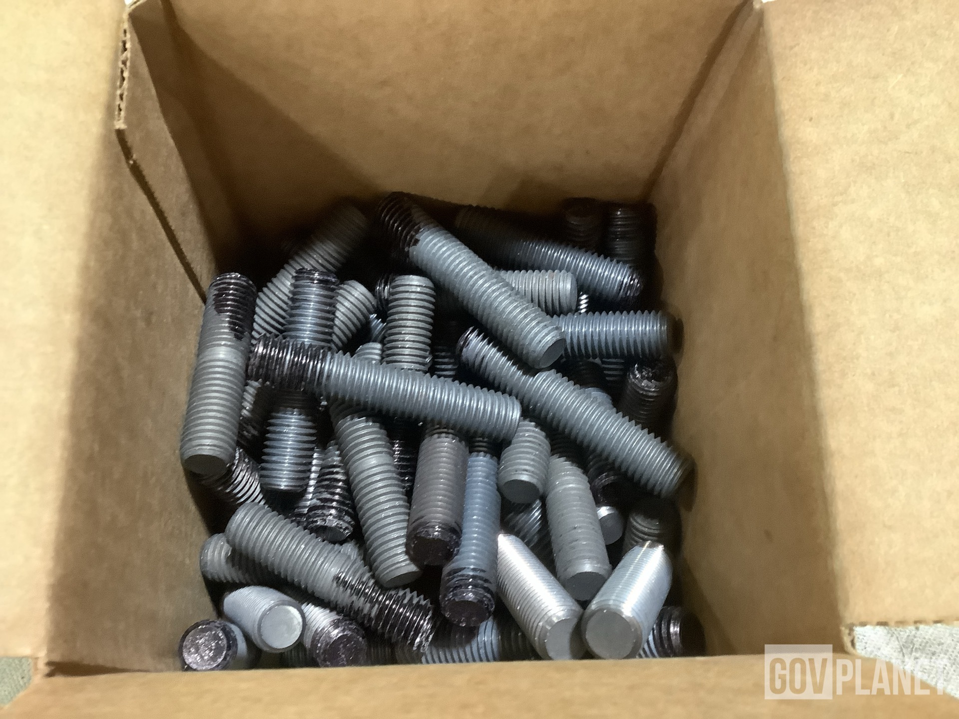 (66) 2270-84 ITEM 13 Continuous Thread Studs