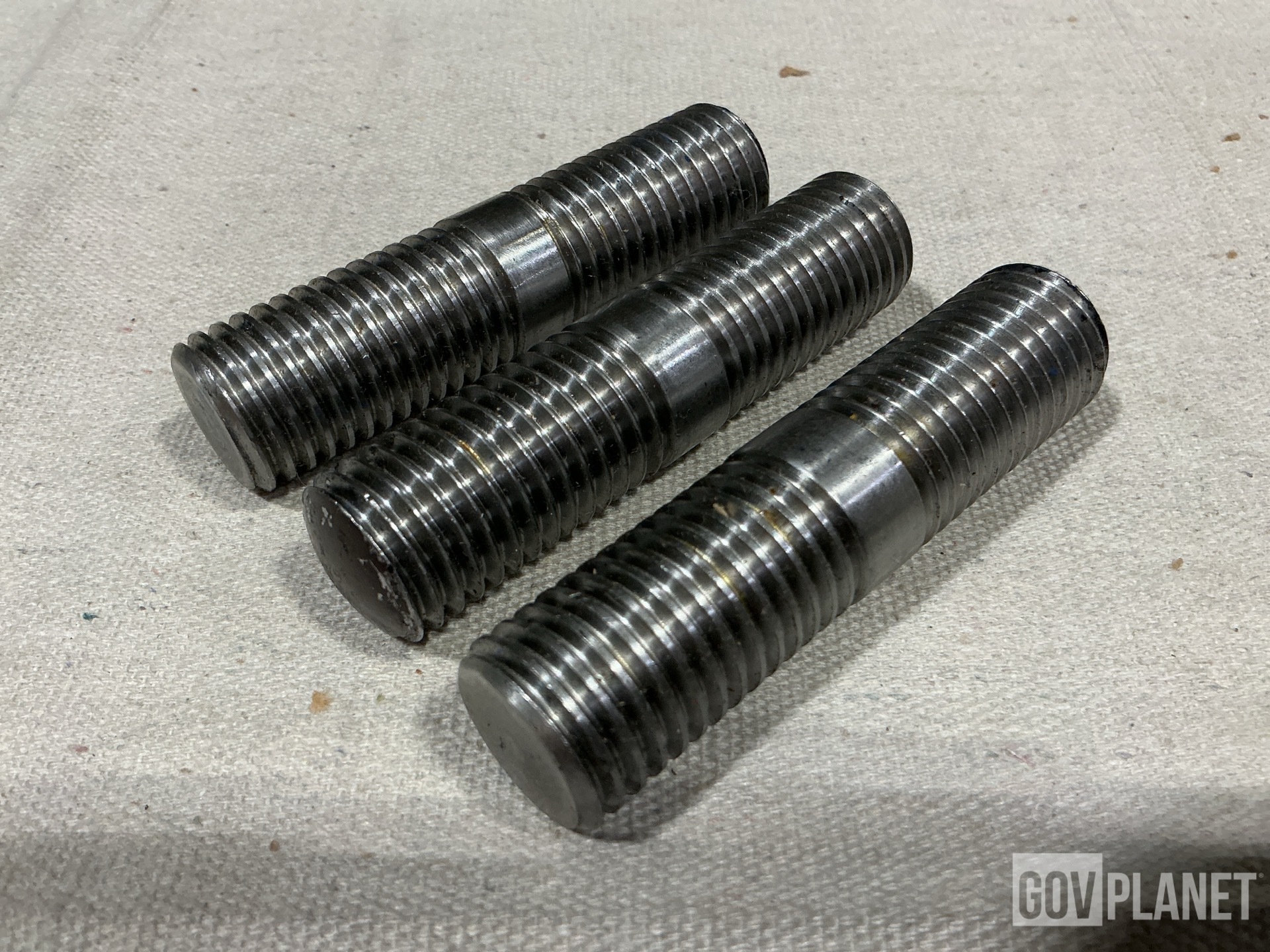 (40) Tyco NP769PART40 Shouldered & Stepped Studs