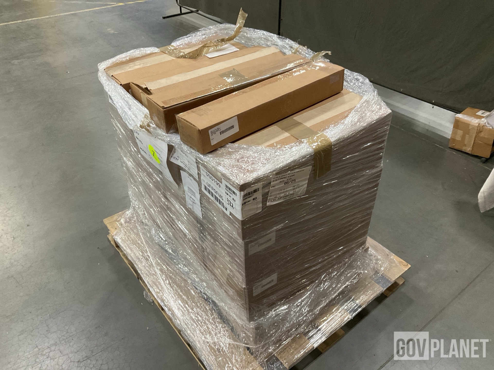 (66) BAE Systems 8238779 Extractor Assemblies