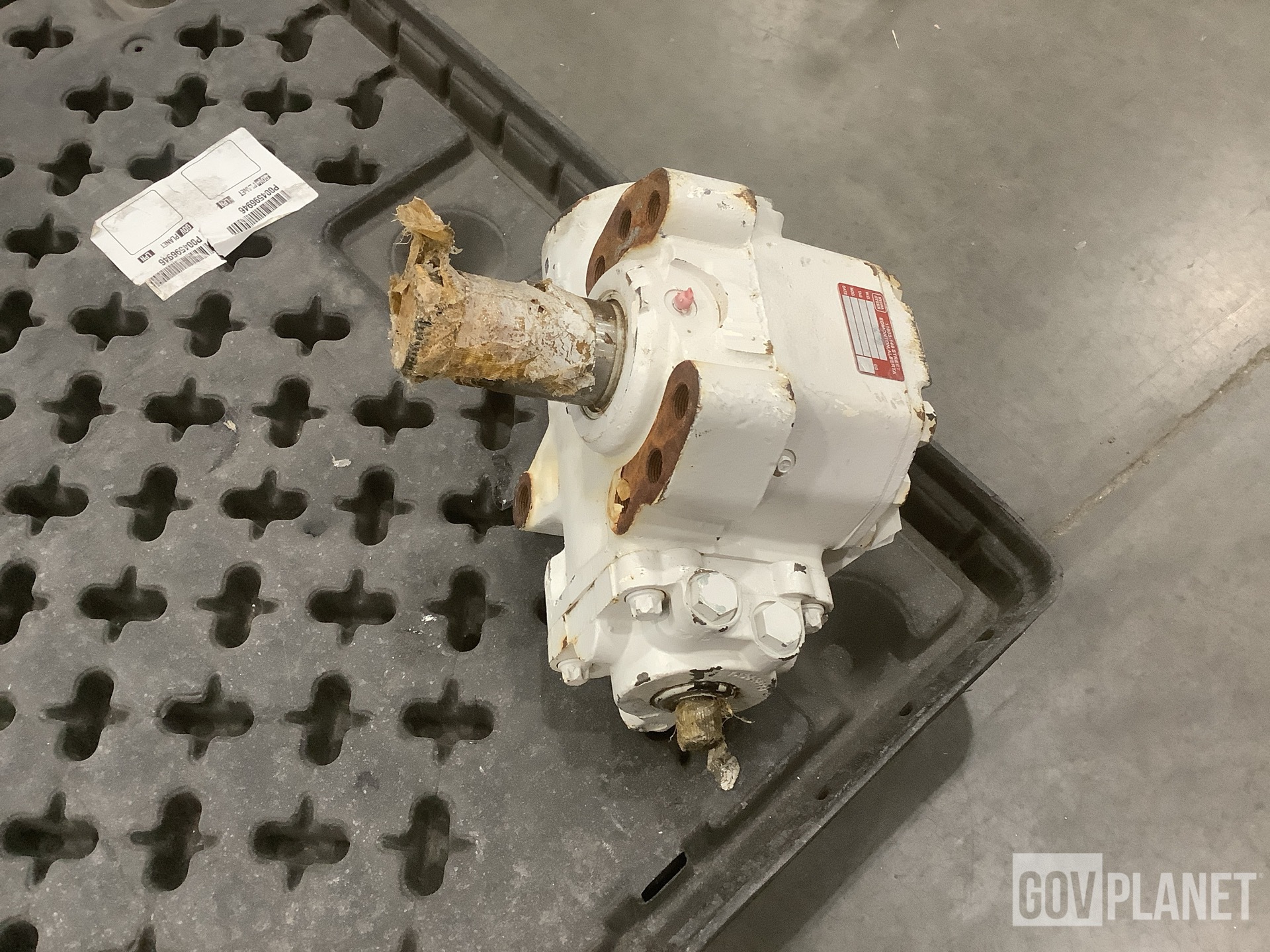 General Dynamics 10668747-001PW Steering Gear