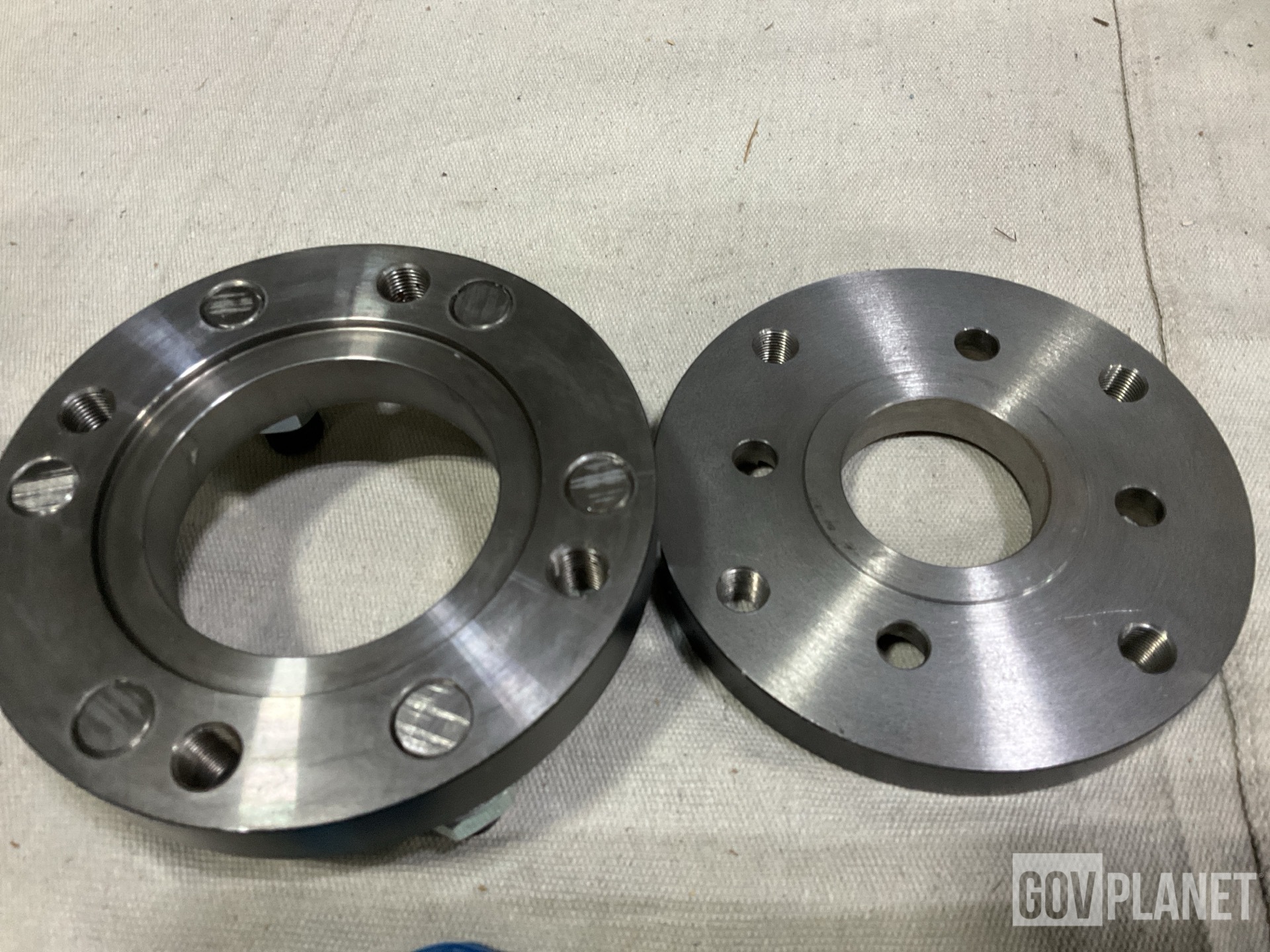 (6) Pioneer Industries DLS 203758-00 Non-Vehicular Universal Joints