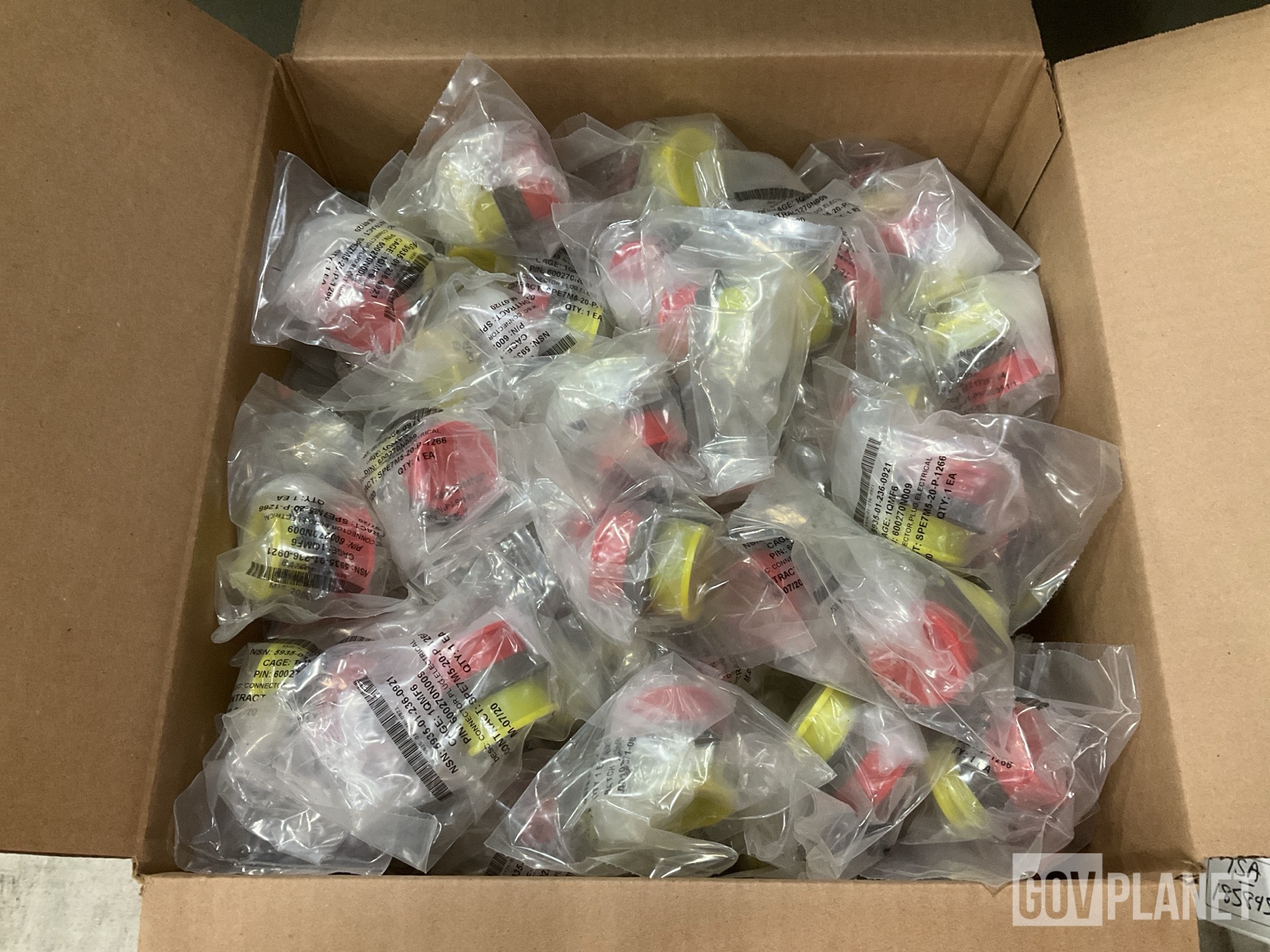 (190) TE Connectivity 600270N009 Electrical Plug Connectors