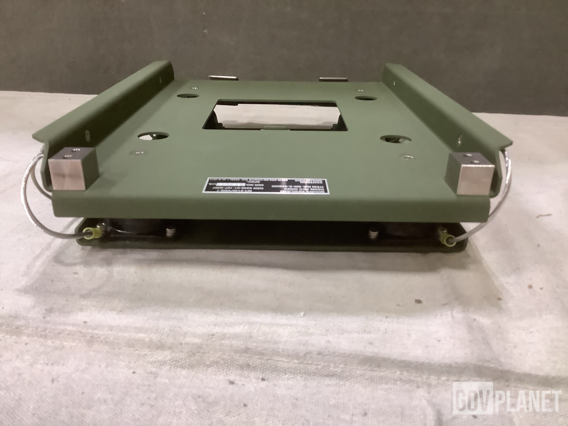 (23) Centron Industries MT-6146/VSQ-1 Resilient Mounts