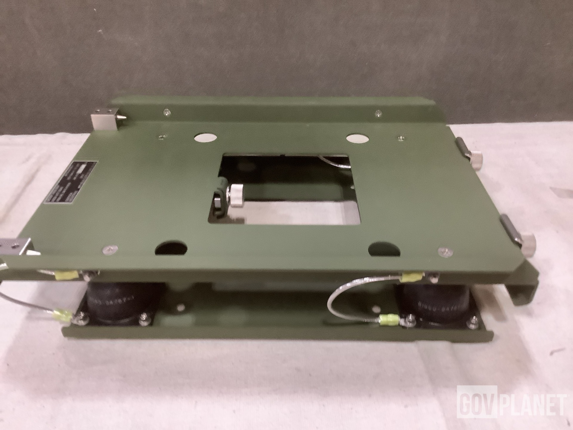 (23) Centron Industries MT-6146/VSQ-1 Resilient Mounts