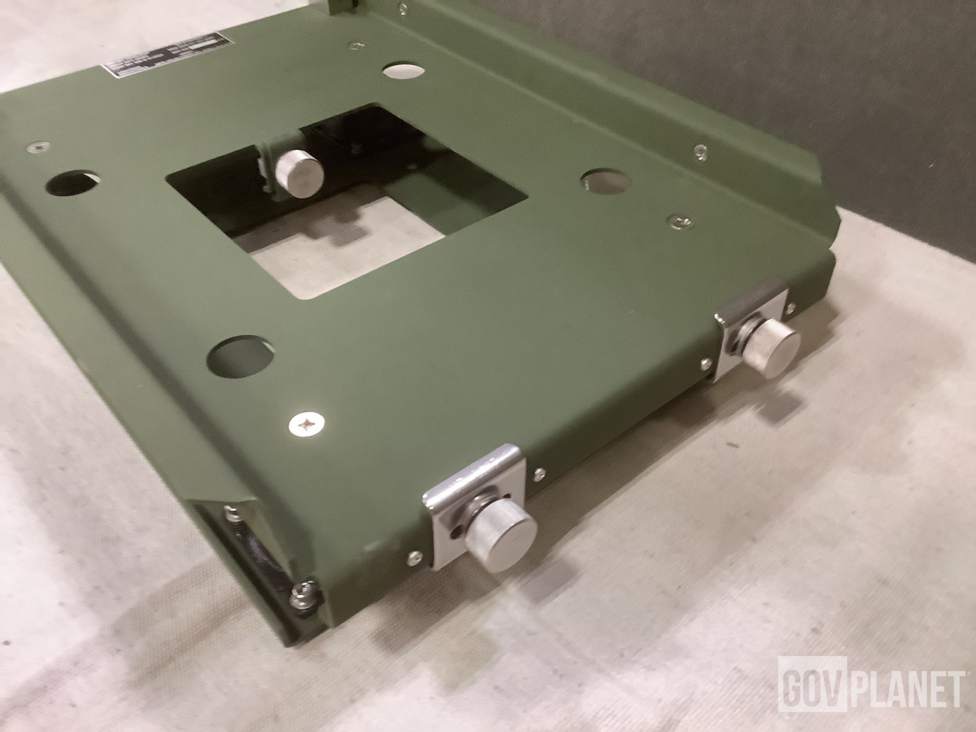 (23) Centron Industries MT-6146/VSQ-1 Resilient Mounts