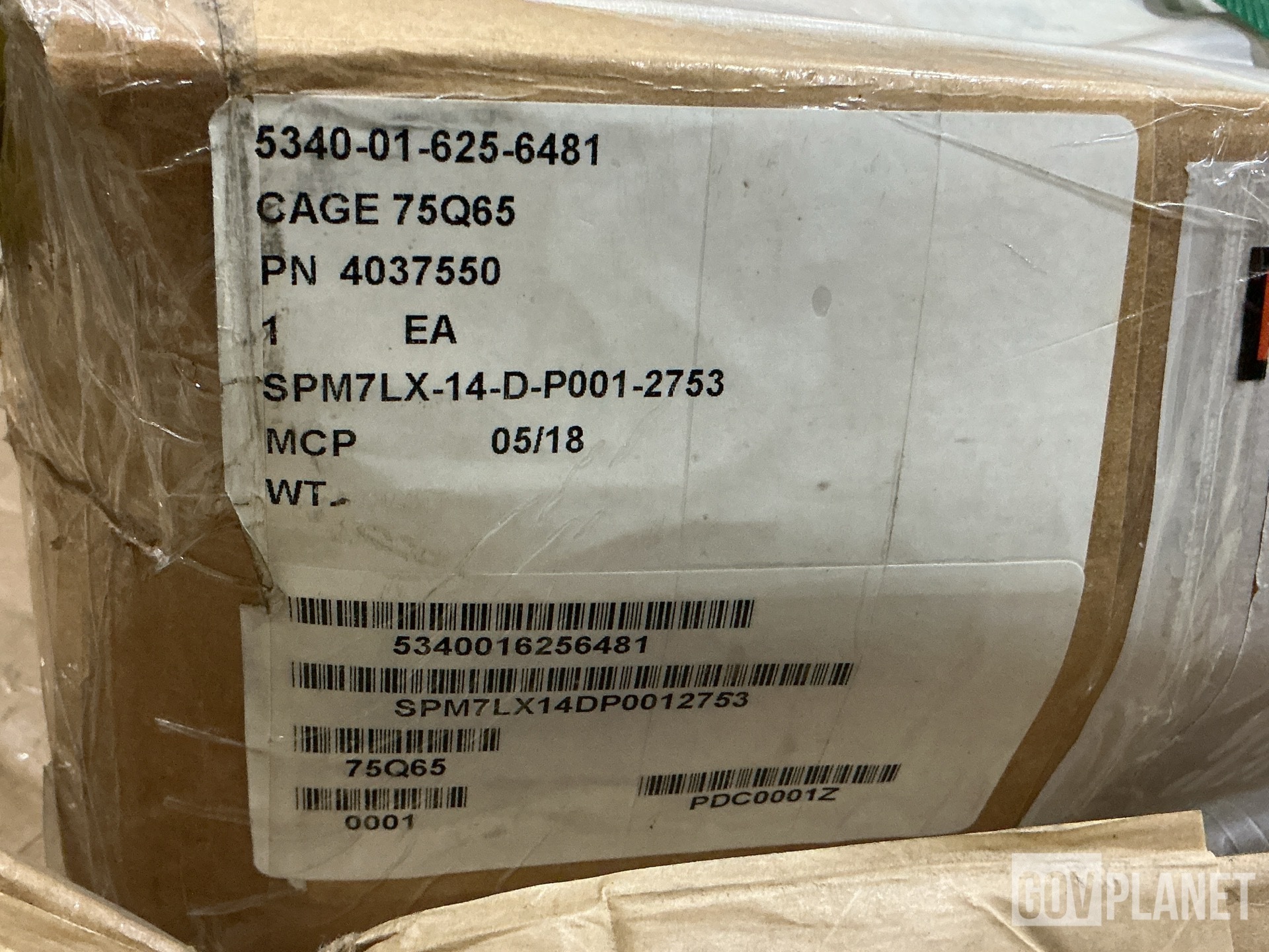 (2) Oshkosh 4037550 Flush Catches