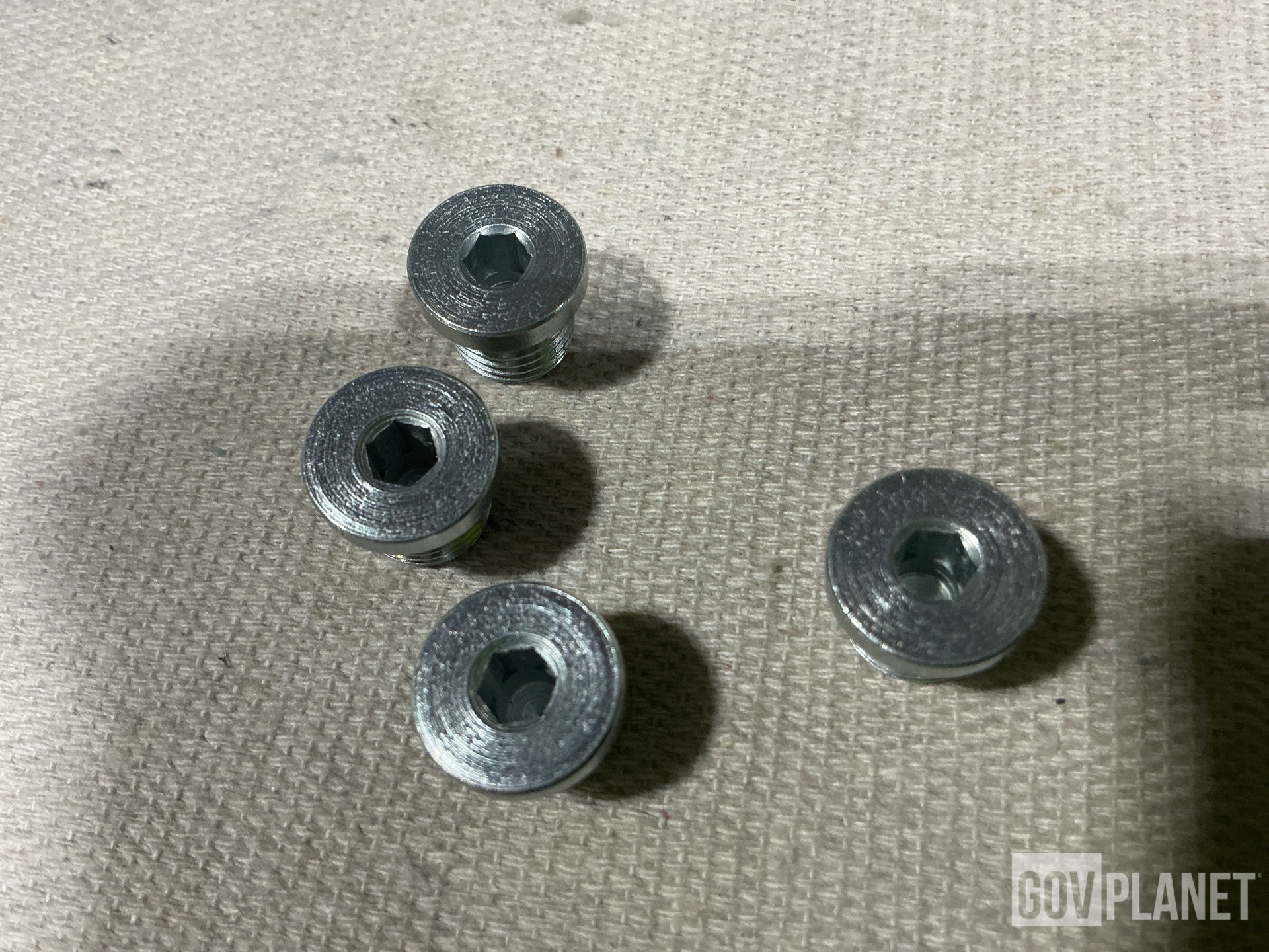 (119) Womack Machine Supply 6103004 Machine Thread Plugs