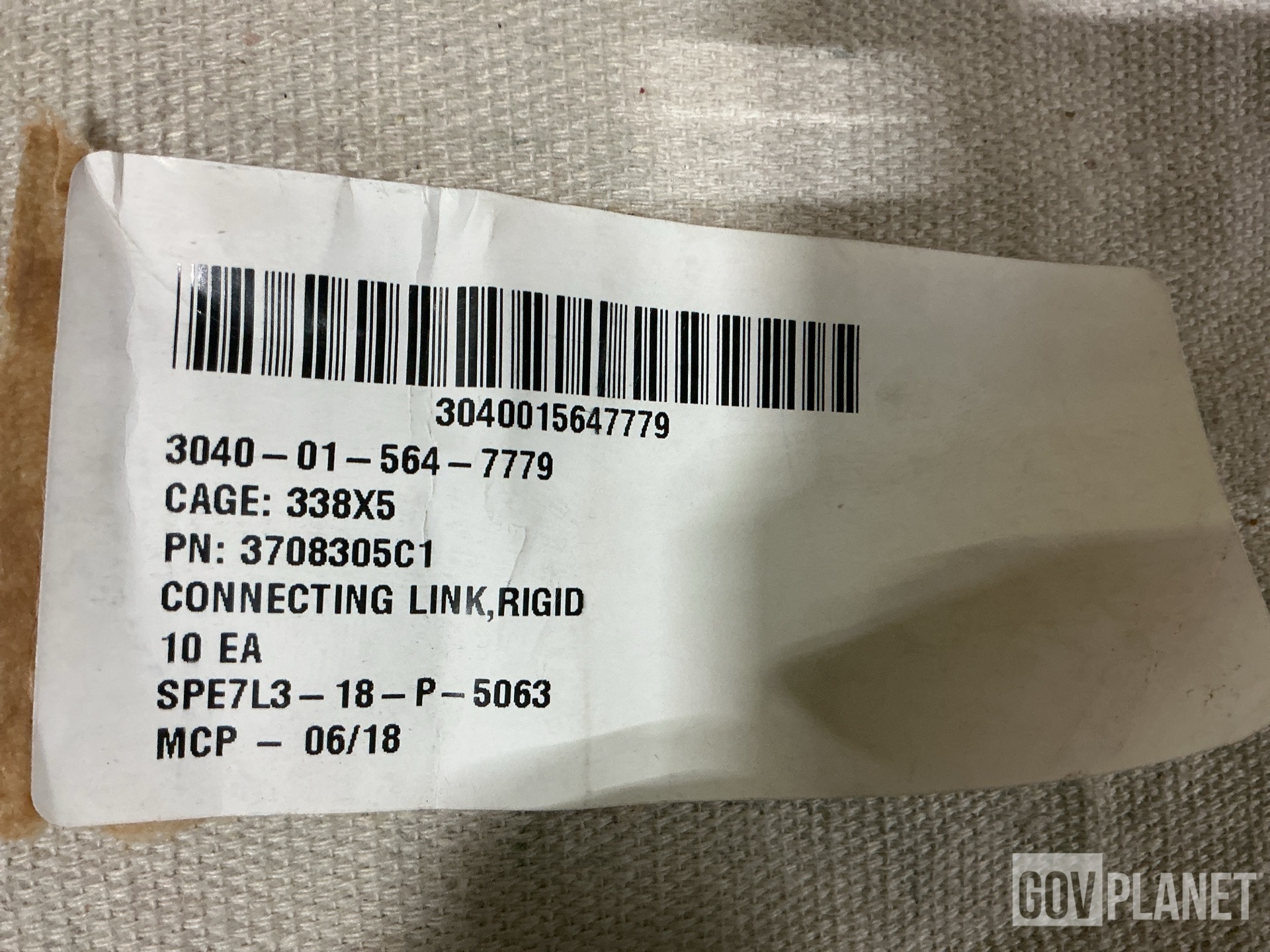 (82) Navistar Defense 3708305C1 Rigid Connecting Links