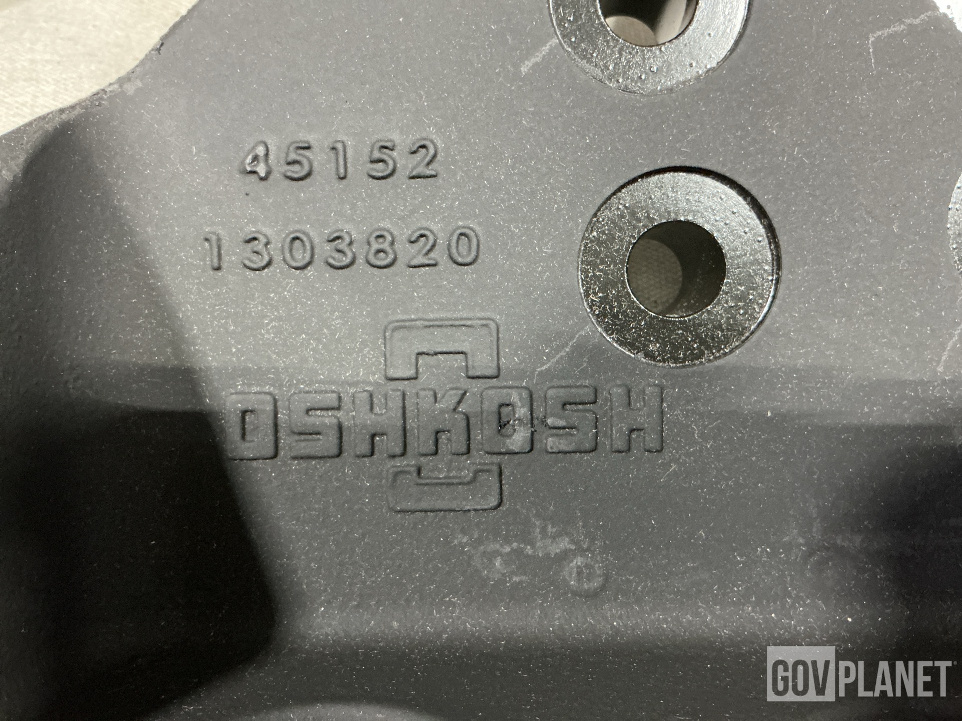 (18) Oshkosh 1303820 Engine Mount Brackets