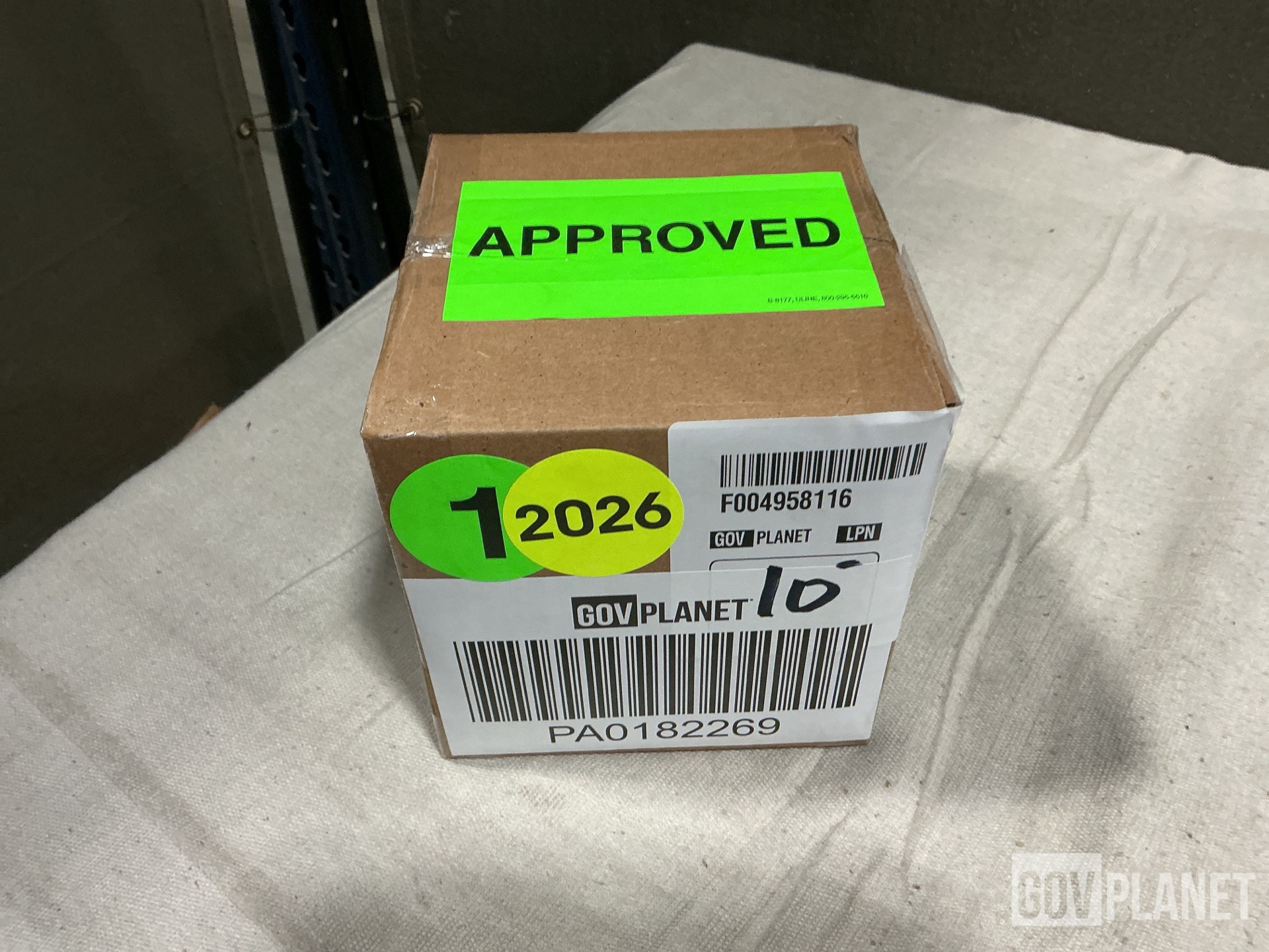 (38) 12283380 Tube to Boss Straight Adapters