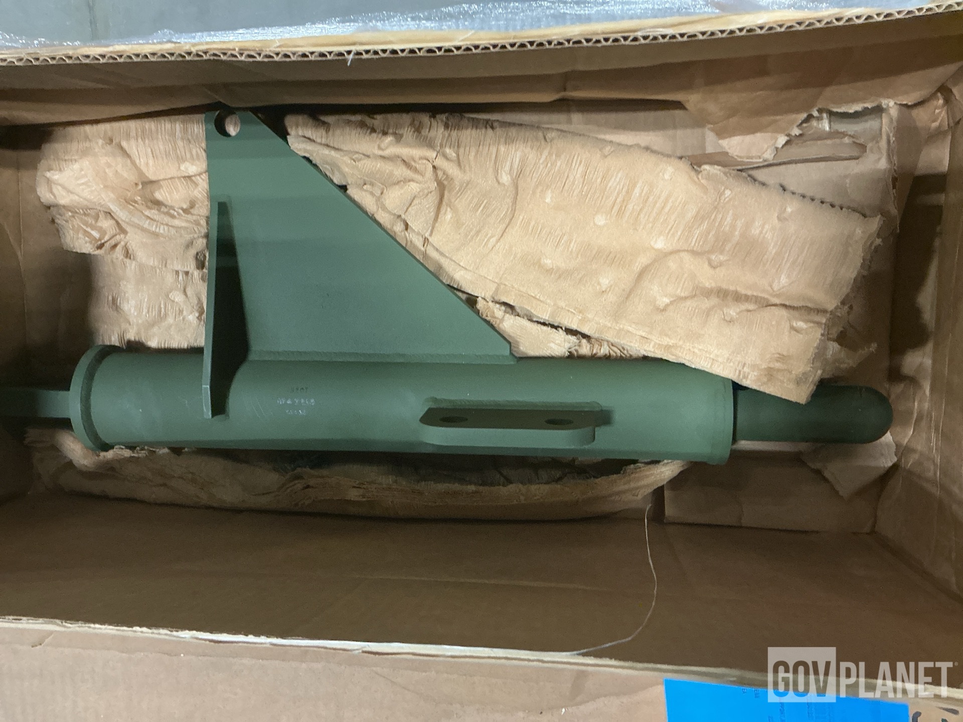 (3) Coordinated Defense Supply Systems 8747213 Retractable Supports