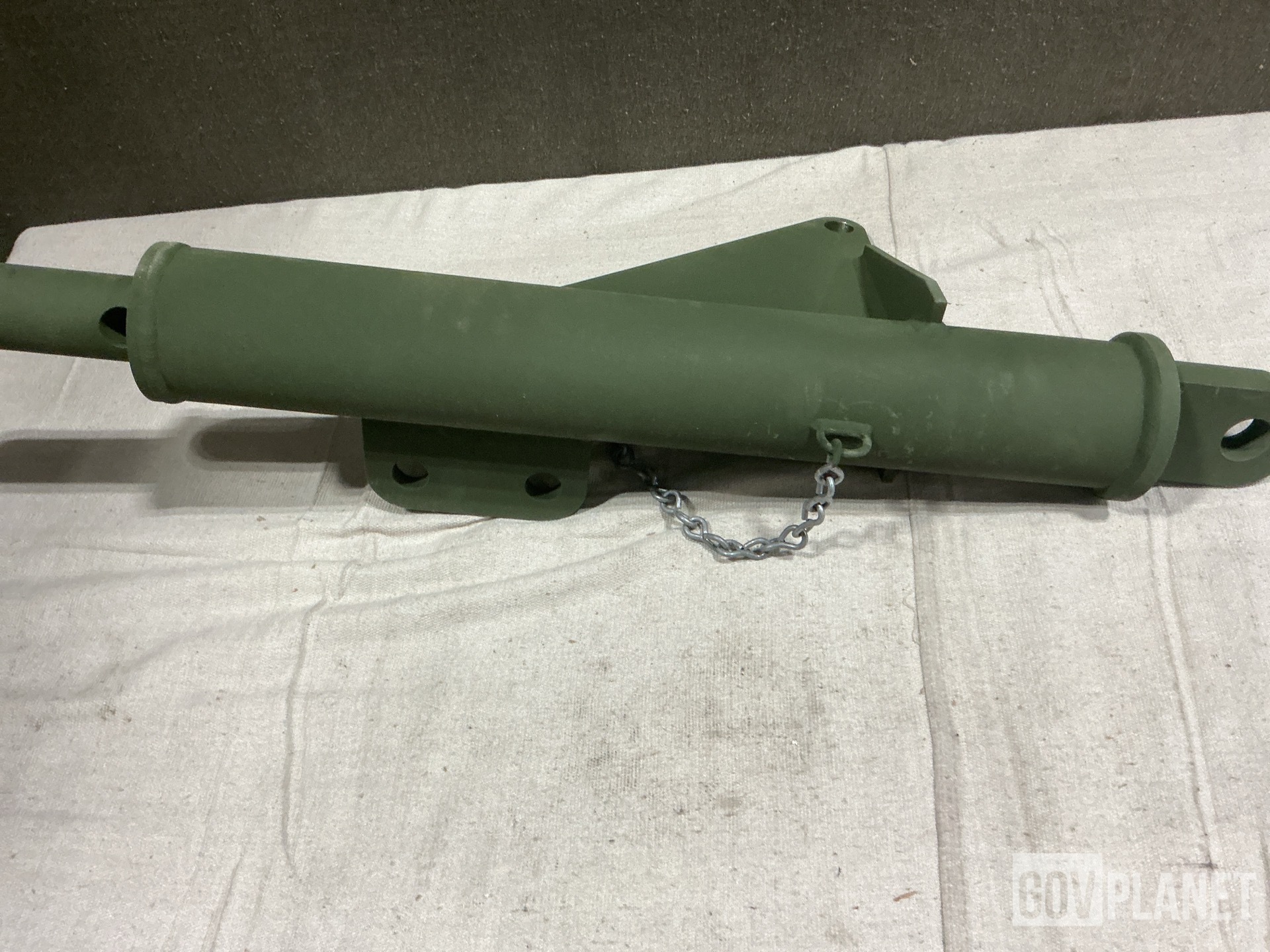 (3) Coordinated Defense Supply Systems 8747213 Retractable Supports