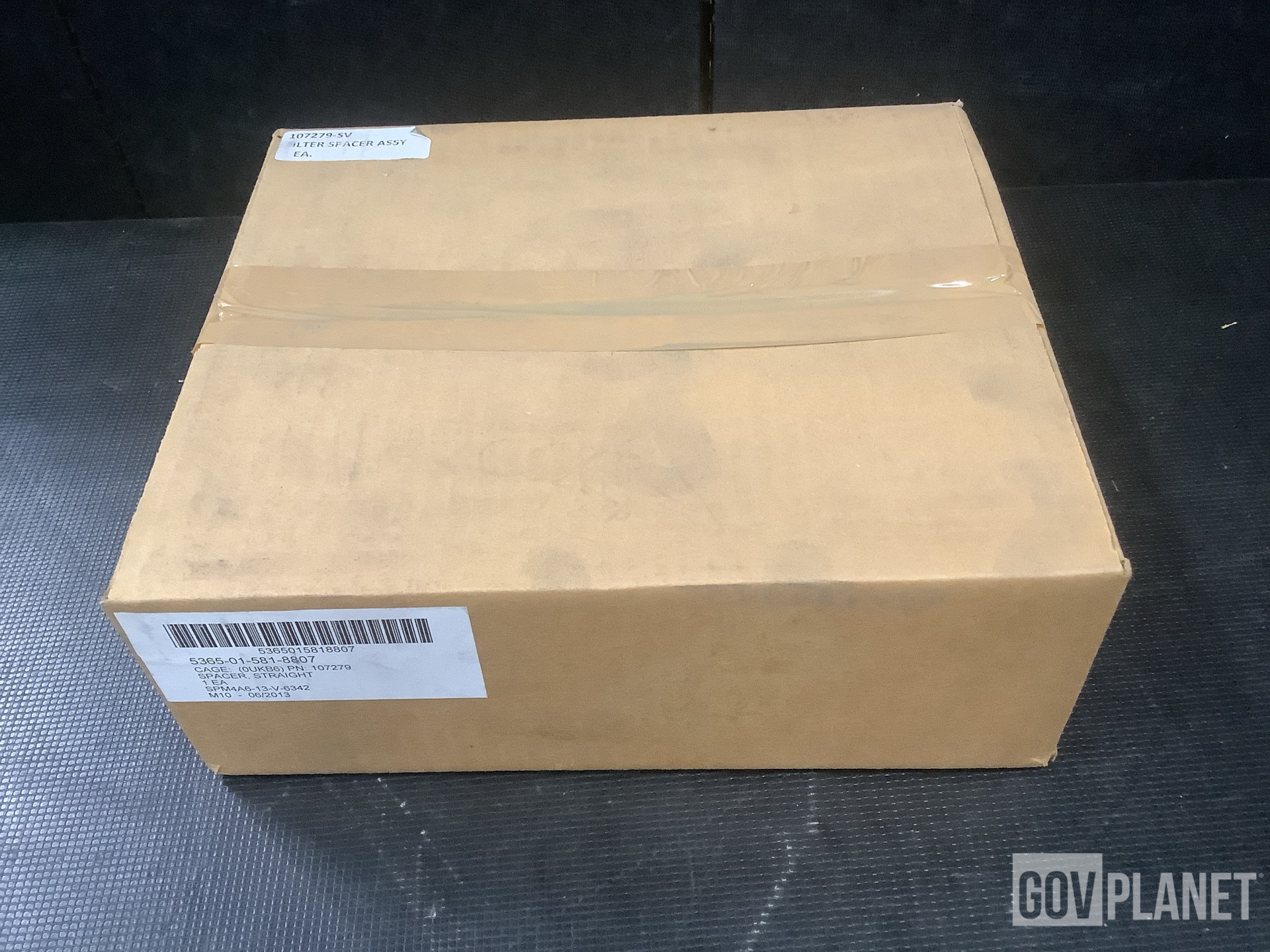 (12) HDT 107279 Straight Spacers