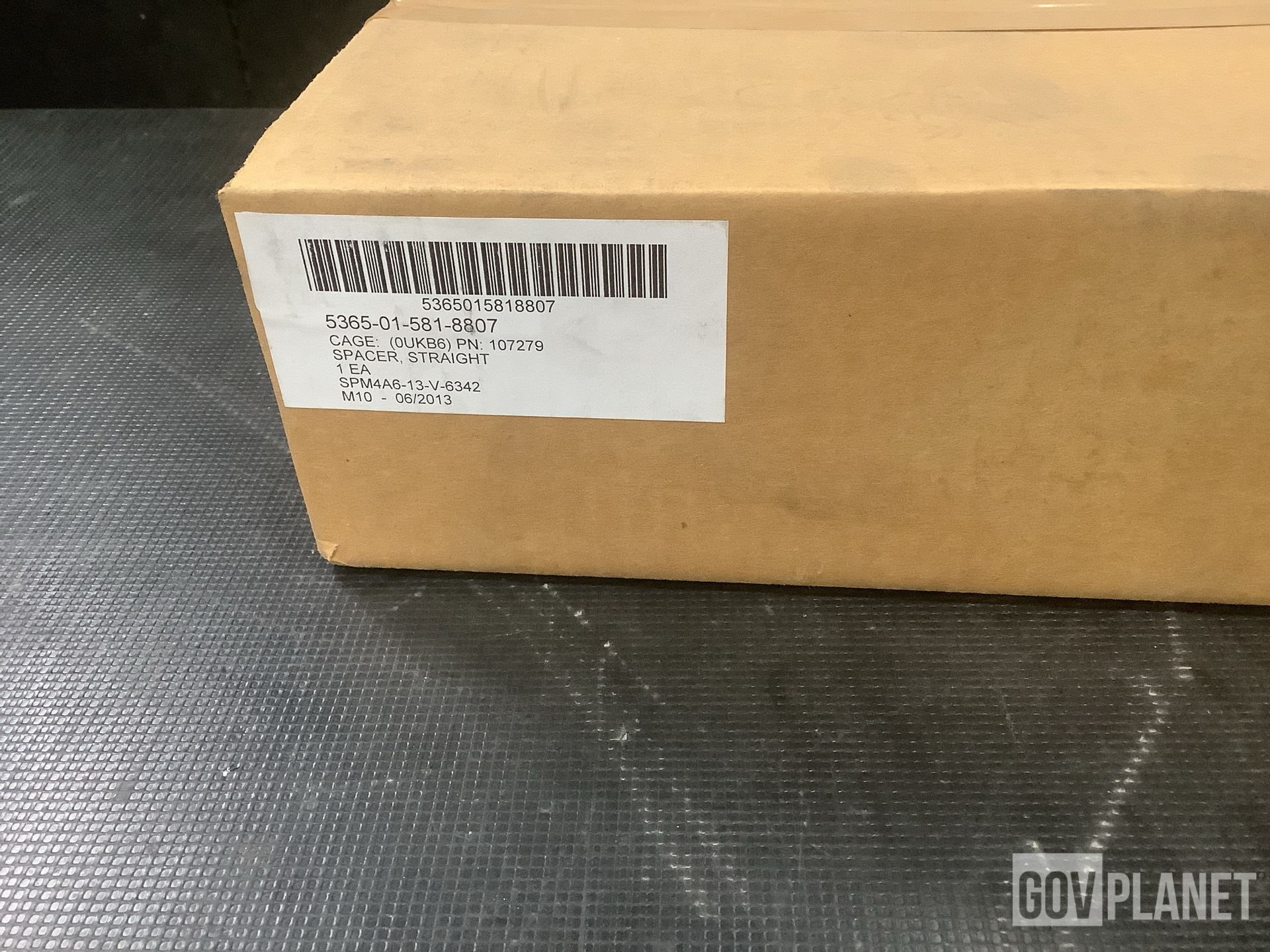 (12) HDT 107279 Straight Spacers