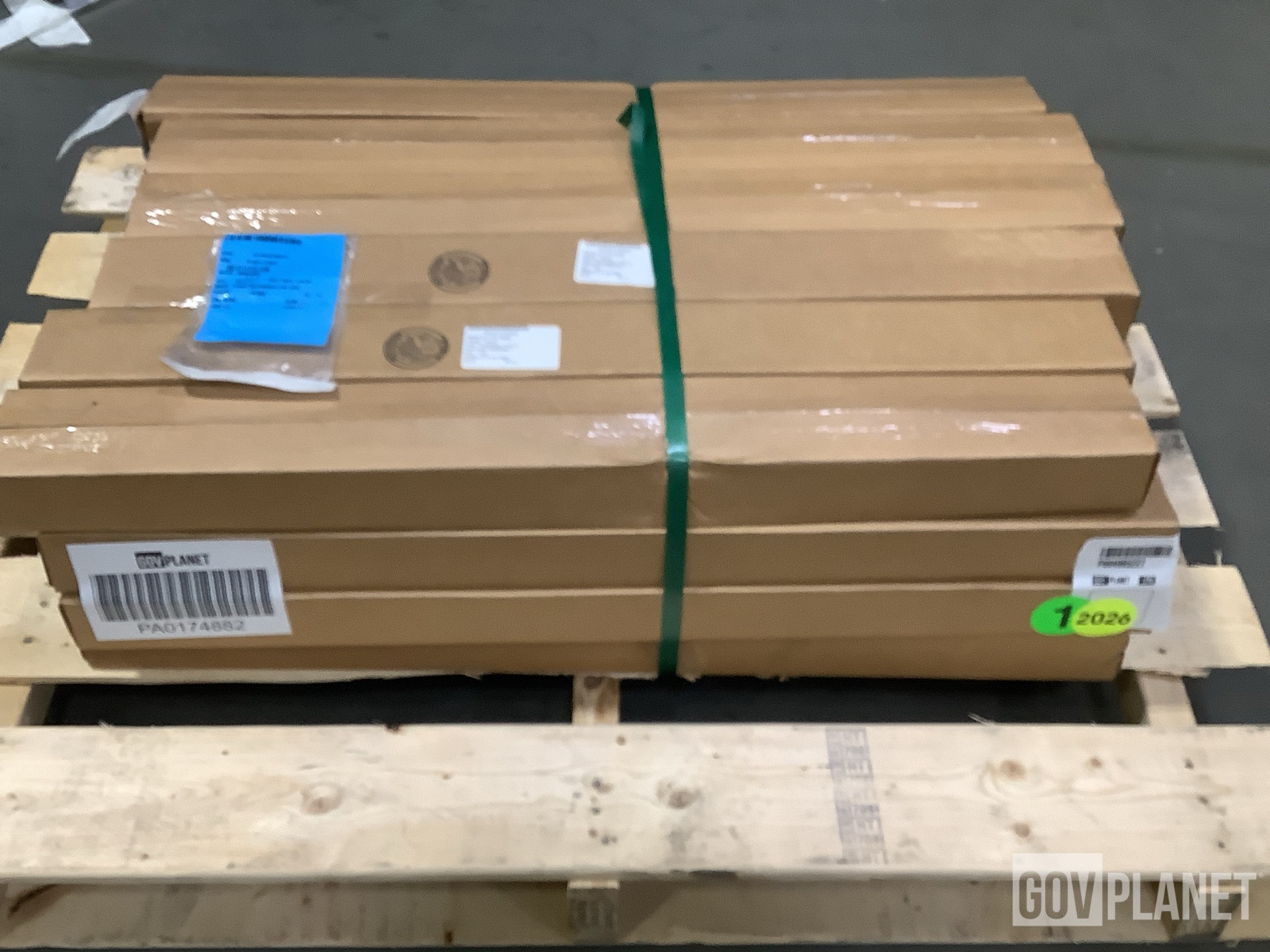 (26) GM 14023039 Molding Assemblies