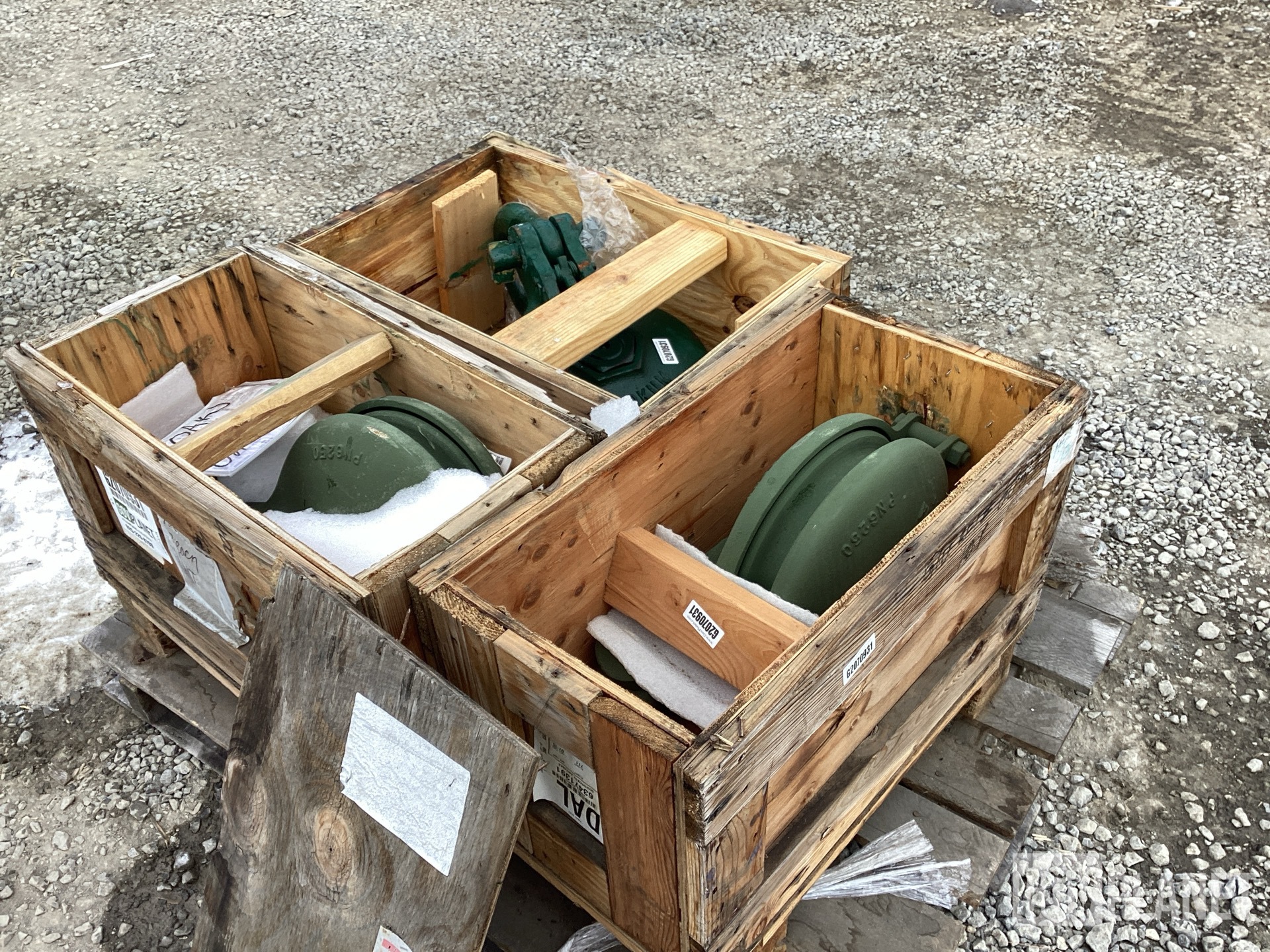 (3) Assorted Skookum Tackle Blocks