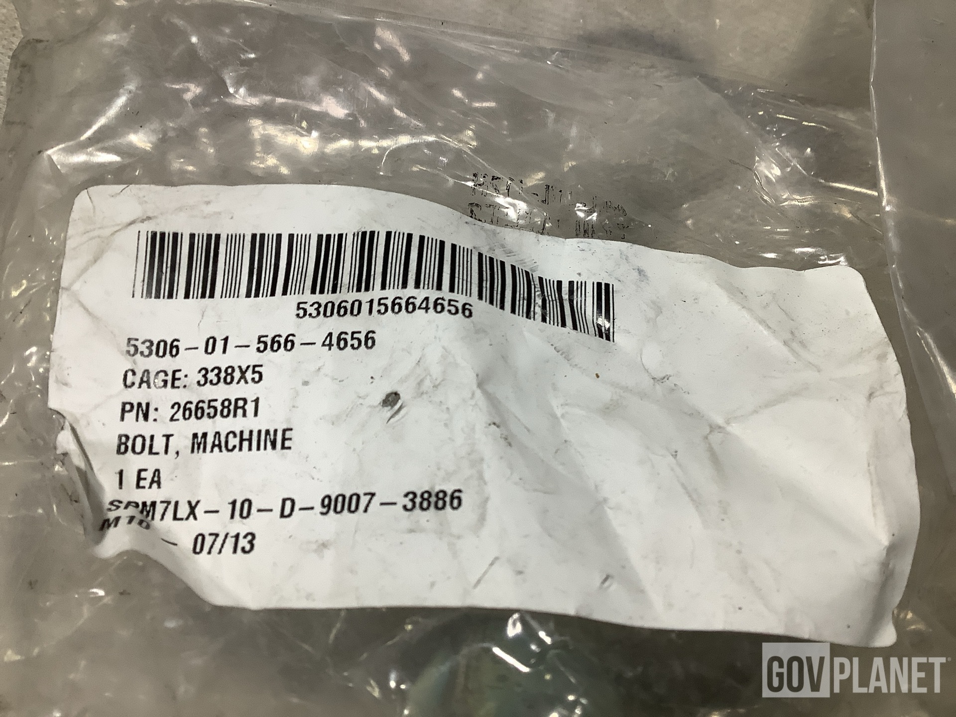 (82) Navistar Defense 26658R1 Machine Bolts