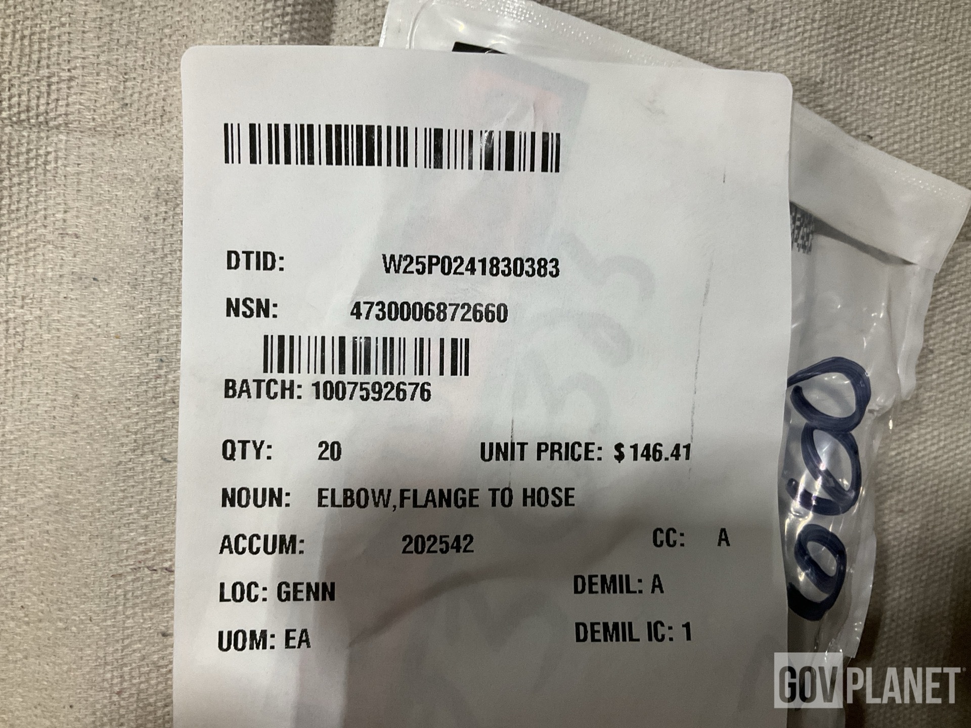 (20) 10943088 Flange to Hose Elbows