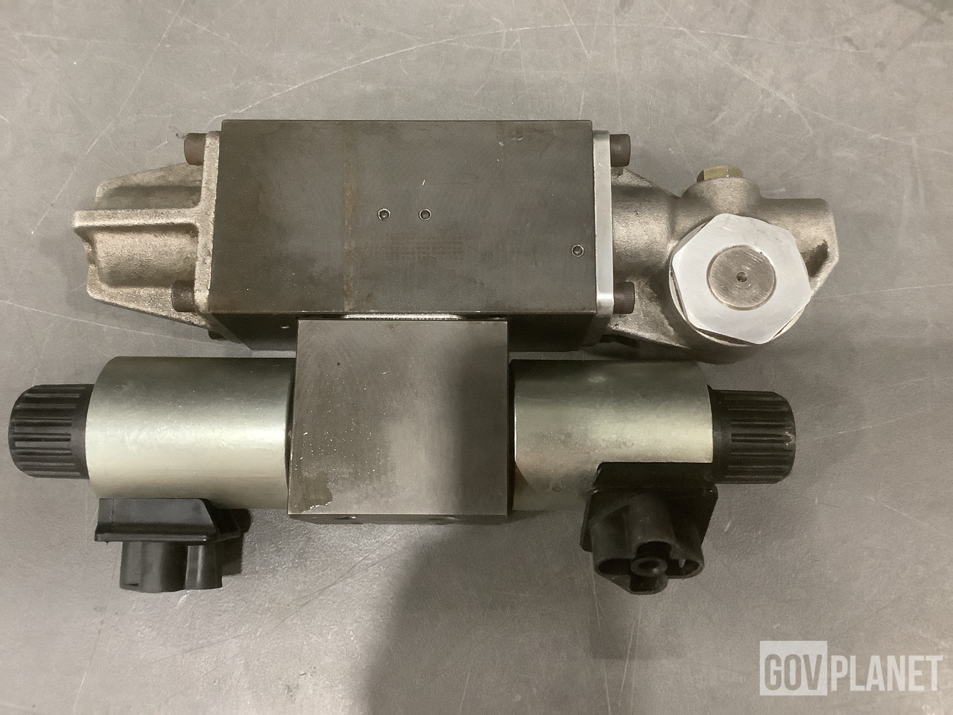 (3) Maintenance Kits, (1) Directional Control Linear Valve & Assorted Items