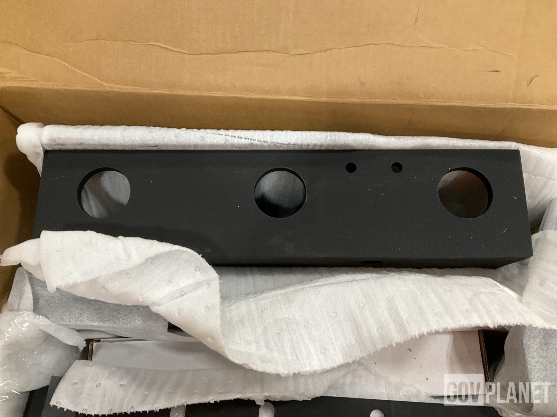 (8) PL17-1-8584-1 HMMWV Shelter Mounting Kits