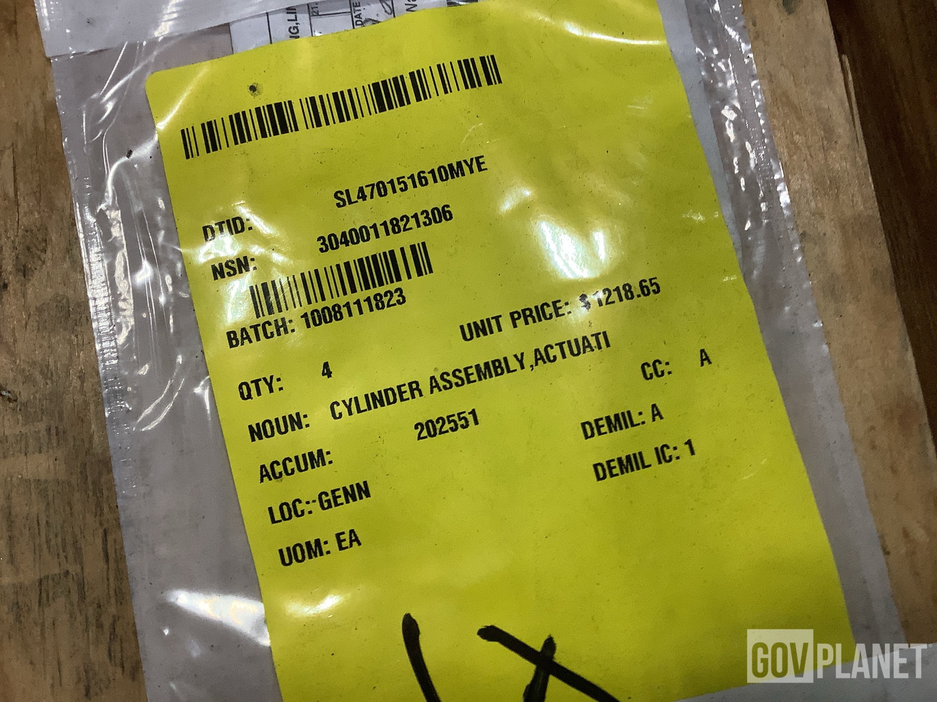 (4) Fine Manufacturing 12325843 Actuating Linear Cylinder Assemblies