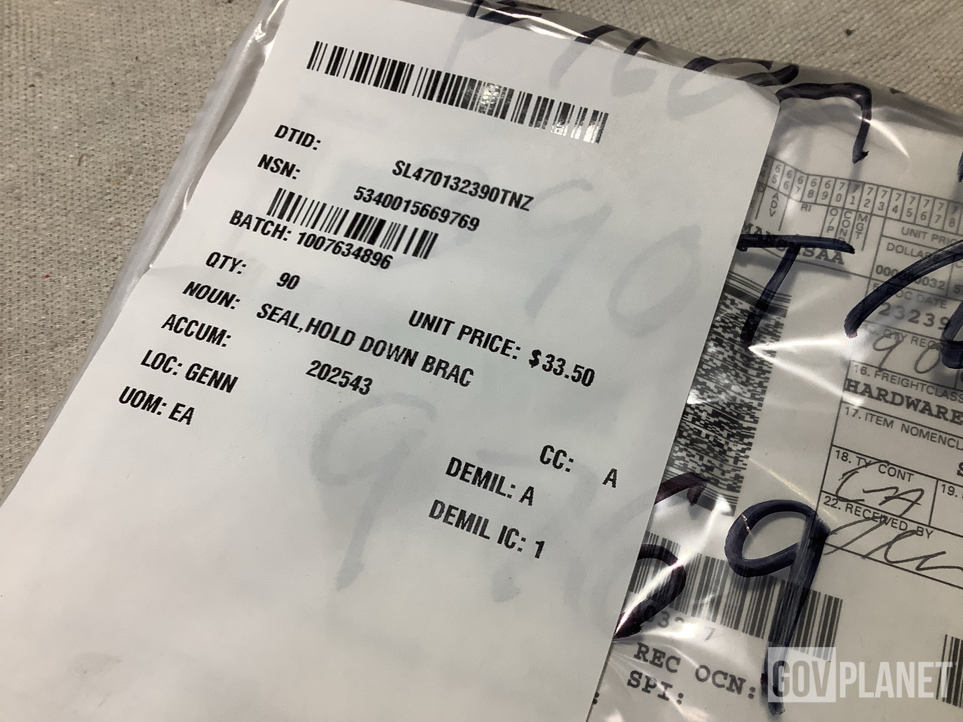 (90) BAE Systems 4298883 Hold Down Bracket Seals