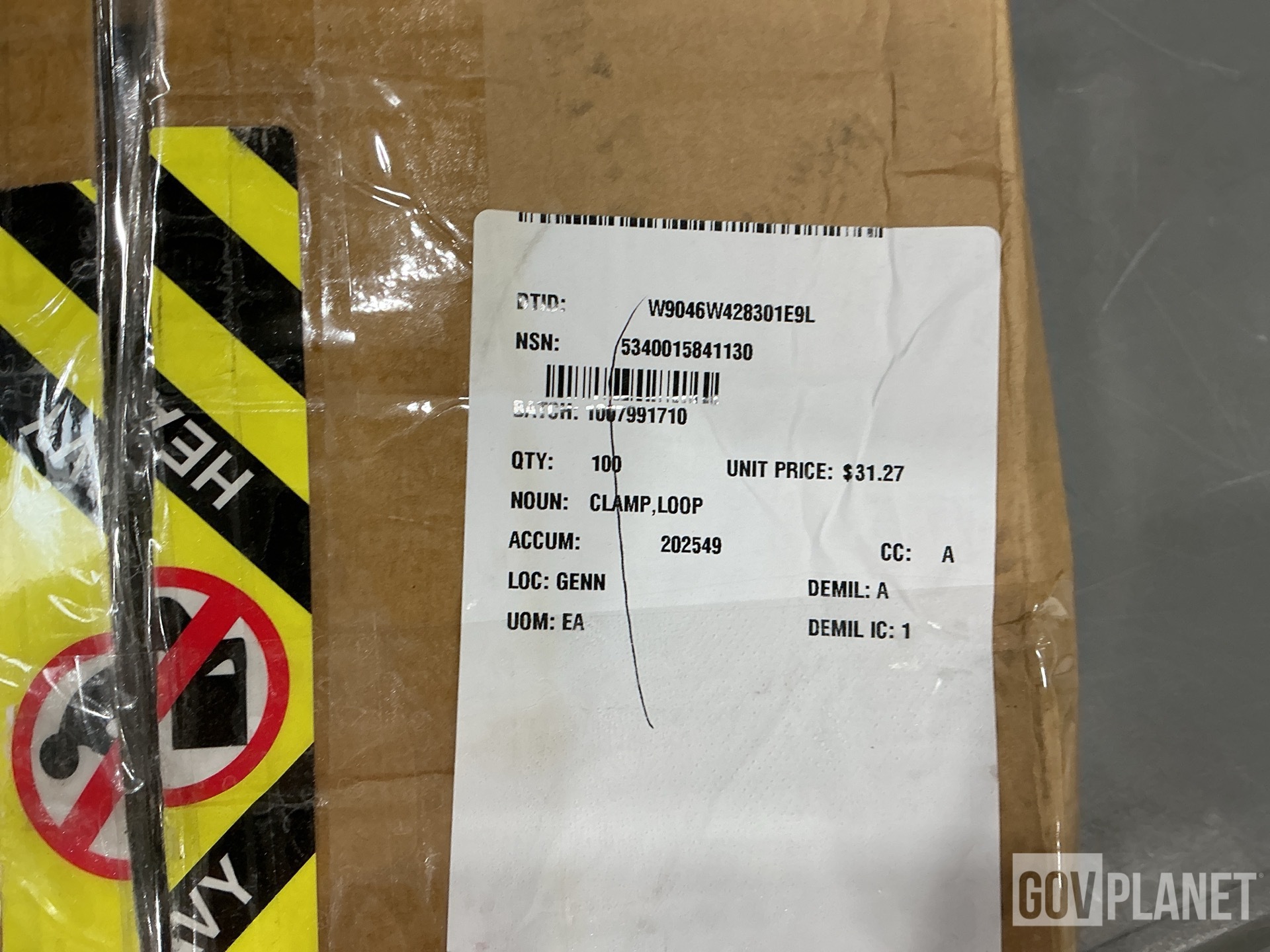 (100) Navistar Defense 3580131C1 Loop Clamps