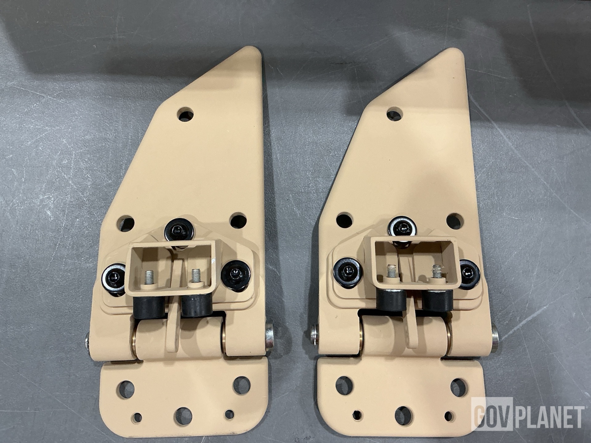 (11) Plasan North America 0312107181-00 Vehicular Door Hinges