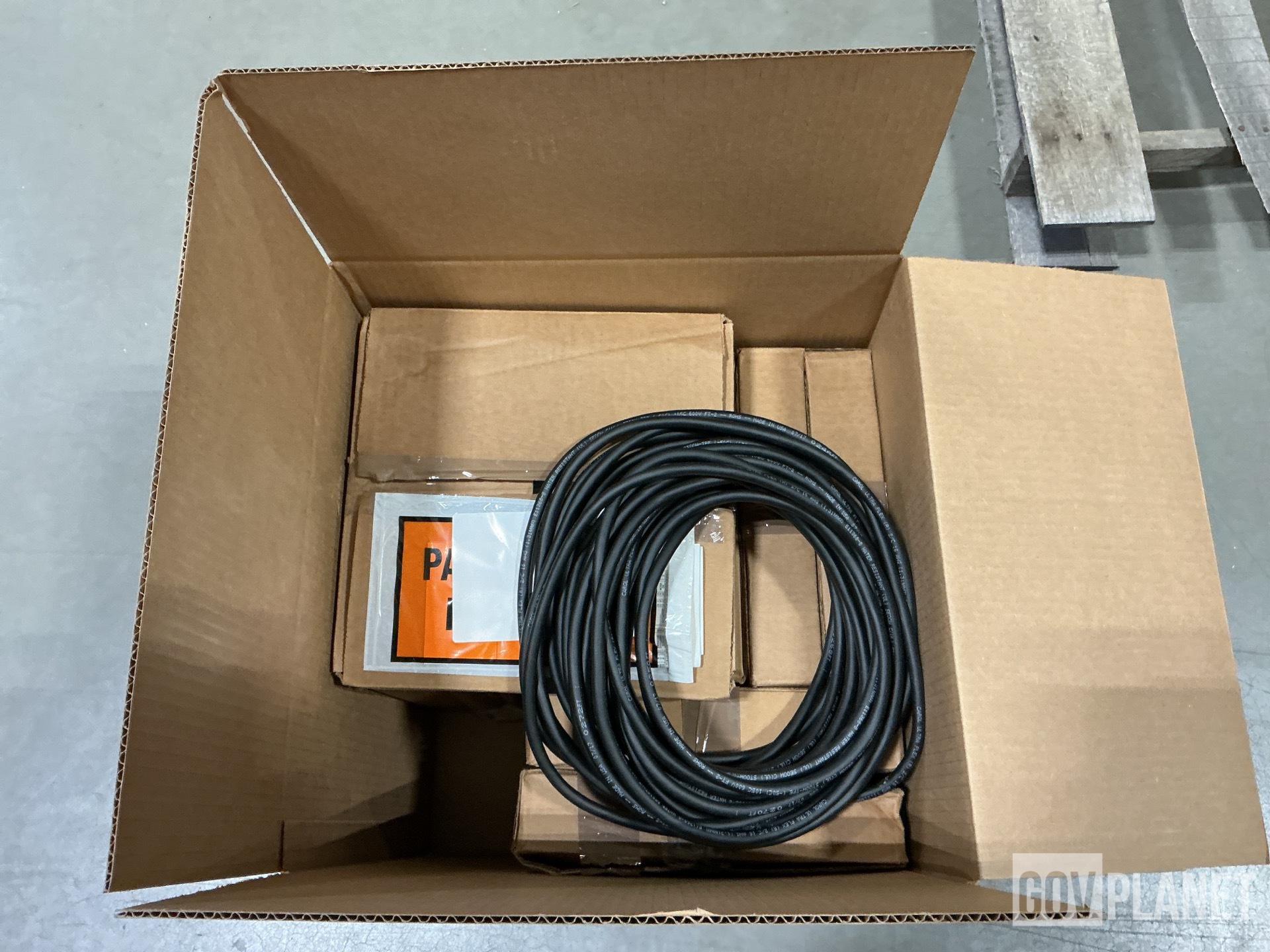 (11) Global Logistics Strategies DGSCV-89-12 Power Cable Assemblies